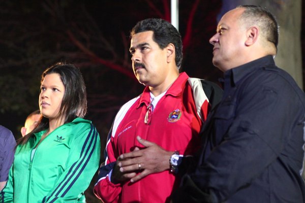 María Gabriela Chávez, Diosdado Cabello y el Vicepresidente Maduro