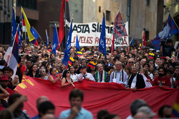 Simpatizantes de Chávez marchan en Uruguay