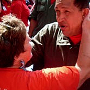 Marcela Máspero con Chávez