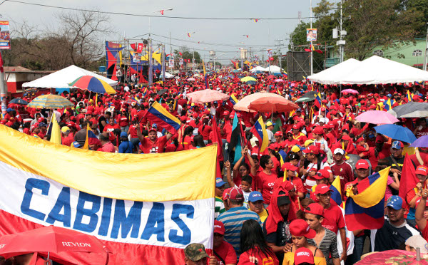 Cabimas recibió al candidato de la revolución Nicolás Maduro