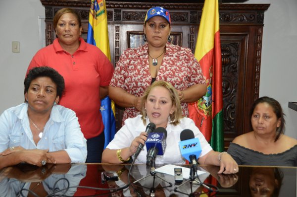El Frente Bicentenario 200 de Mujeres del estado Carabobo repudia las acciones violenta del alcalde de San Diego, Enzo Scarano