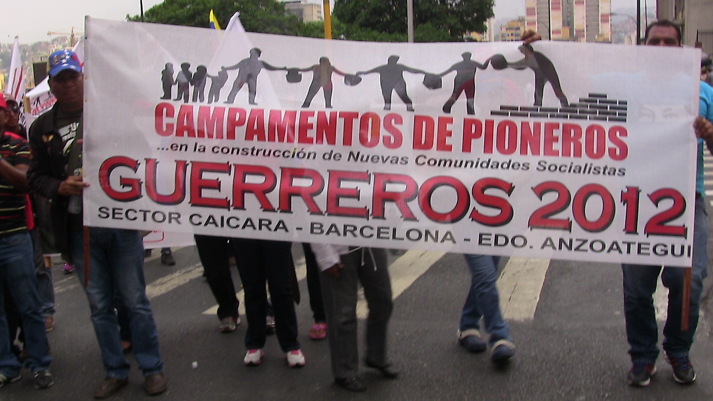Campamento de Pioneros presente en la Marcha Nacional del Chavismo Popular