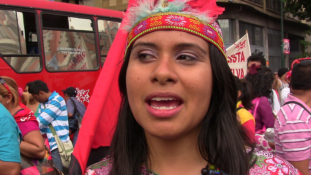Irimay de la etnia Arawak en la Marcha Nacional del Chavismo Popular