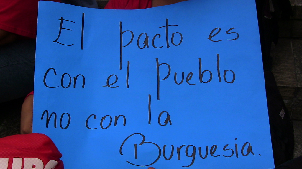 OJO: "El pacto es con el Pueblo no con la Burguesía" en la Marcha Nacional del Chavismo Popular