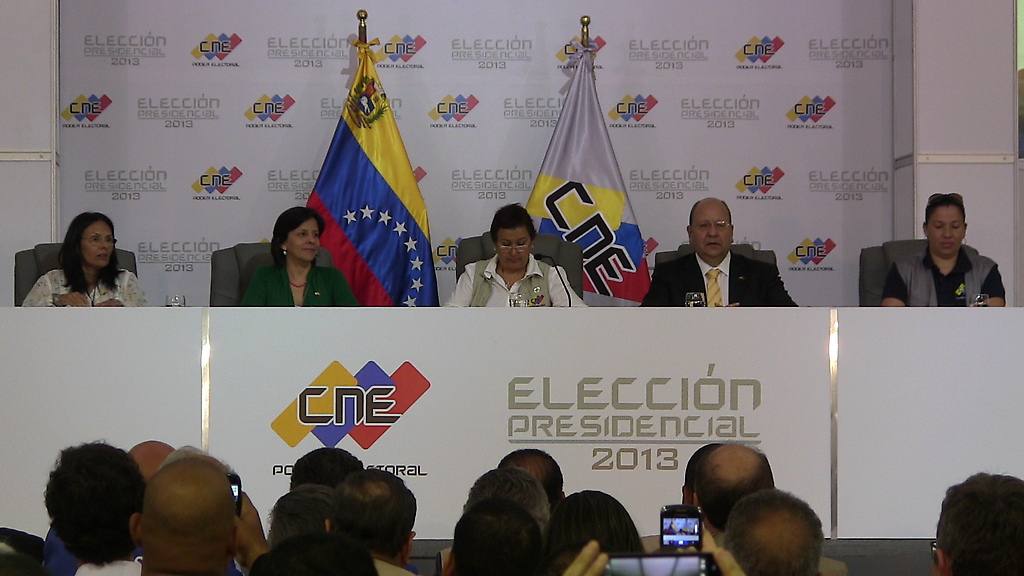 Los Rectores en el acto de presentación de los resultados de  la Elección del Presidente de la República del 14 de abril