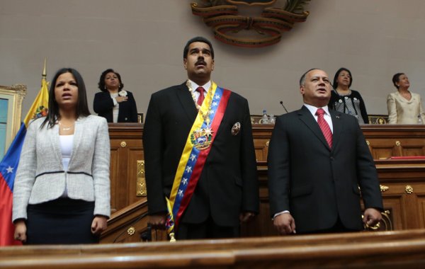 Presidente Maduro junto a Diosdado Cabello y María Gabriela Chávez