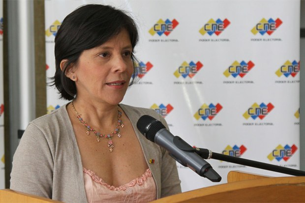 La vicepresidenta del Consejo Nacional Electoral (CNE) sandra Oblitas 