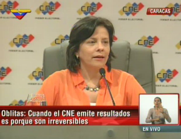 La vicepresidenta del CNE, Sandra Oblitas
