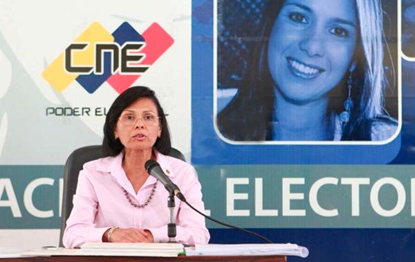 La rectora principal del Consejo Nacional Electoral, Socorro Hernández