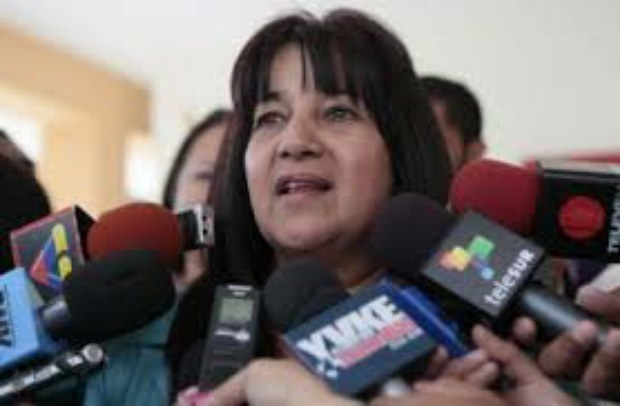 Aurora Morales: el gobernador de Miranda se ha convertido en un tirapiedras. Hace denuncias sin pruebas