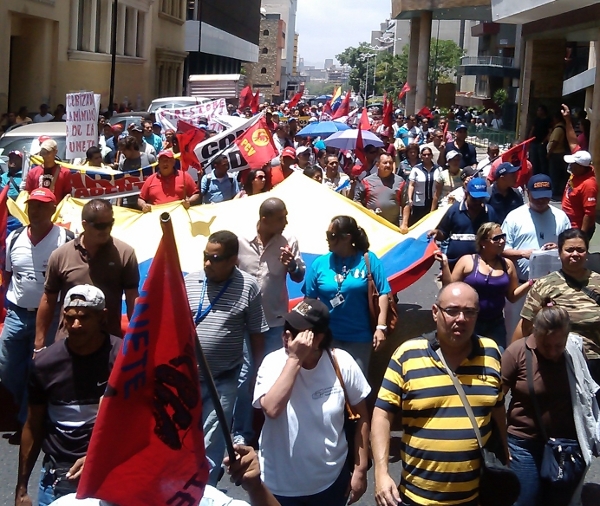 Trabajadores pertenecientes a la Central Obrera Unete marcharon por las calles de Caracas