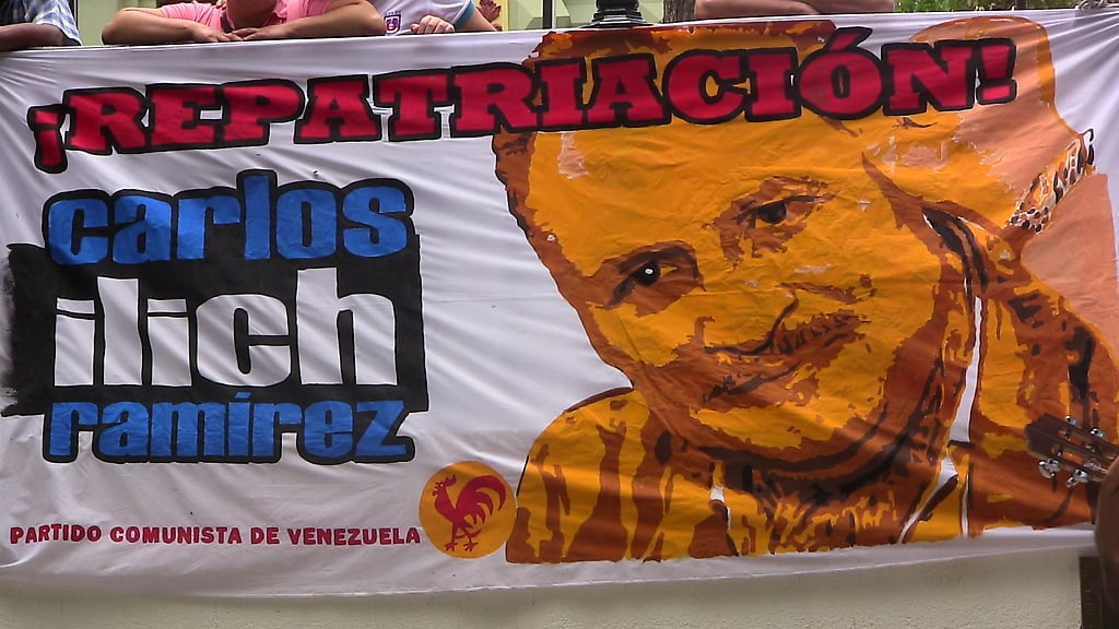 Carlos Ilich Ramirez  presente en la plaza bolívar de caracas