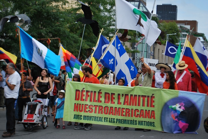 Desfile de la Amistad Nuestroamericana en Montreal