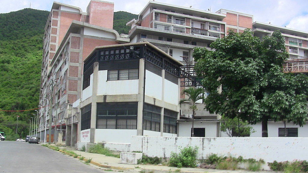 modulo  del lado del cardiológico de adultos dentro de la propuesta del consejo comunal del complejo habitacional juan vives suria