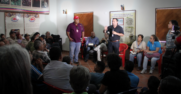 Lossada viajó este martes para conformar la Red Popular Estadal de Cine y Audiovisual del estado Falcón; en la foto, tomada en junio, el presidente del CNAC conforma la red en el estado Aragua
