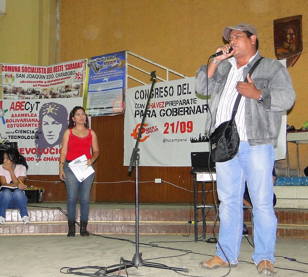 Benito López, vocero promoción de comunas del estado Sucre compartió reflexiones para esta nueva construción de base.