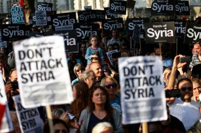 Centenares de manifestantes en Londres rechazaron la actitud belicista contra la nación siria