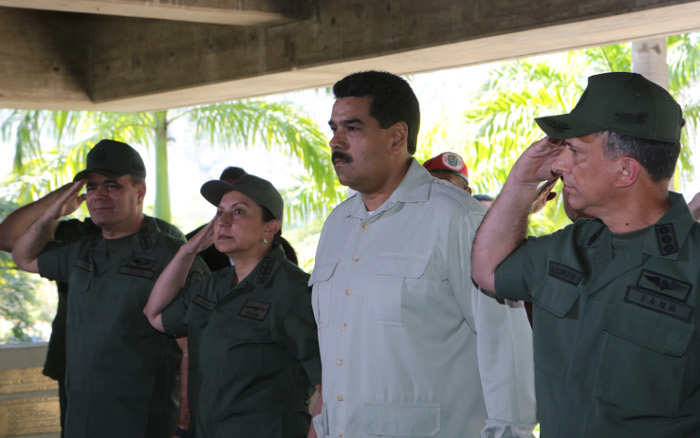 Presidente Maduro visita el Comando del Ejército Bolivariano