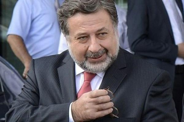 El embajador turco, Hüseyin Avni Botsali