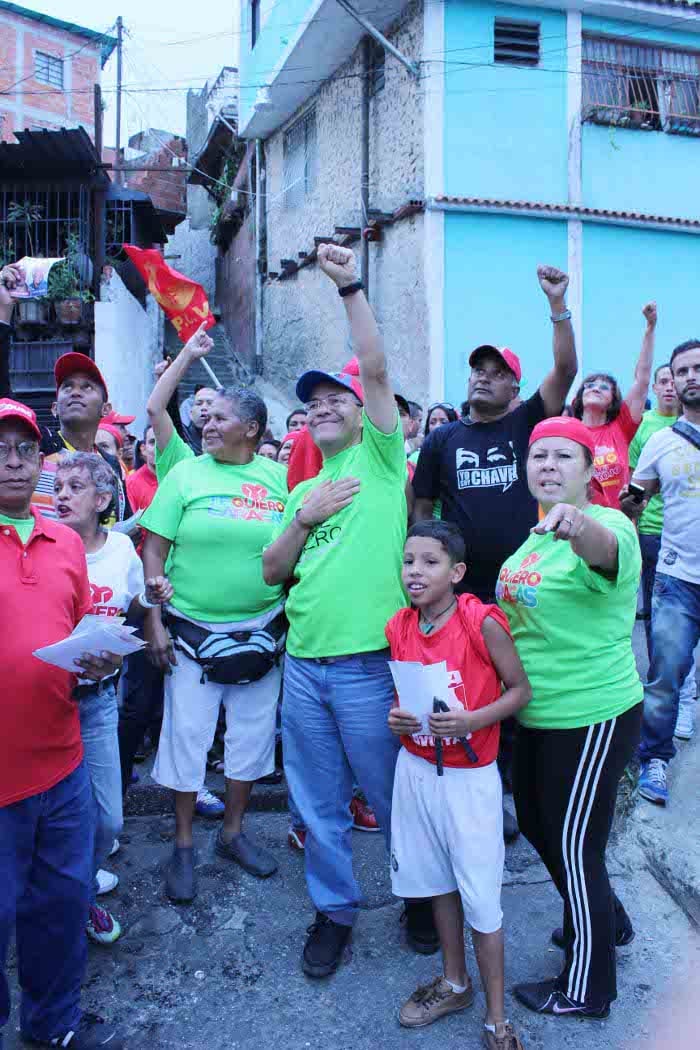 Los sectores 5 de Julio y 24 de Julio del barrio Fechas Patrias de Petare, recibieron al candidato a la Alcaldía Metropolitana por el Gran Polo Patriótico Simón Bolívar Ernesto Villegas