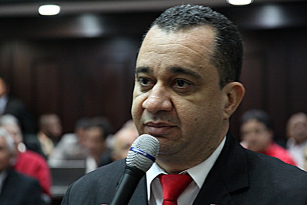 El diputado Julio Chávez.