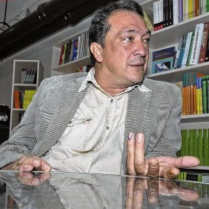 Humberto González: La idea de que el voto opositor es educado y el chavista es bruto “es un acto de racismo”