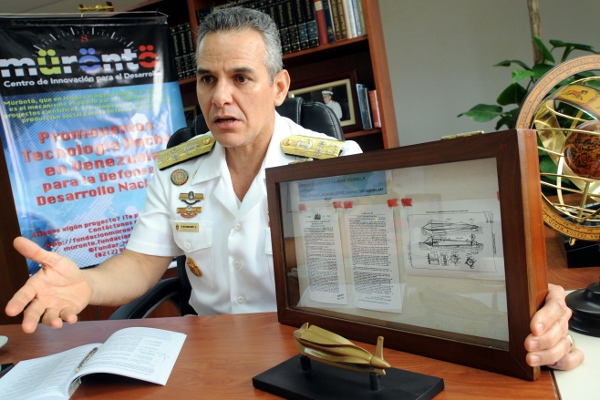 El vicealmirante Roberto Betancourt