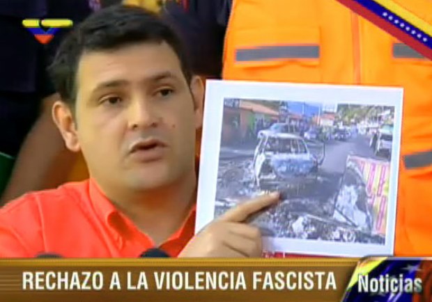 Gobernador de Mérida presenta pruebas de presencia paramilitar en el estado