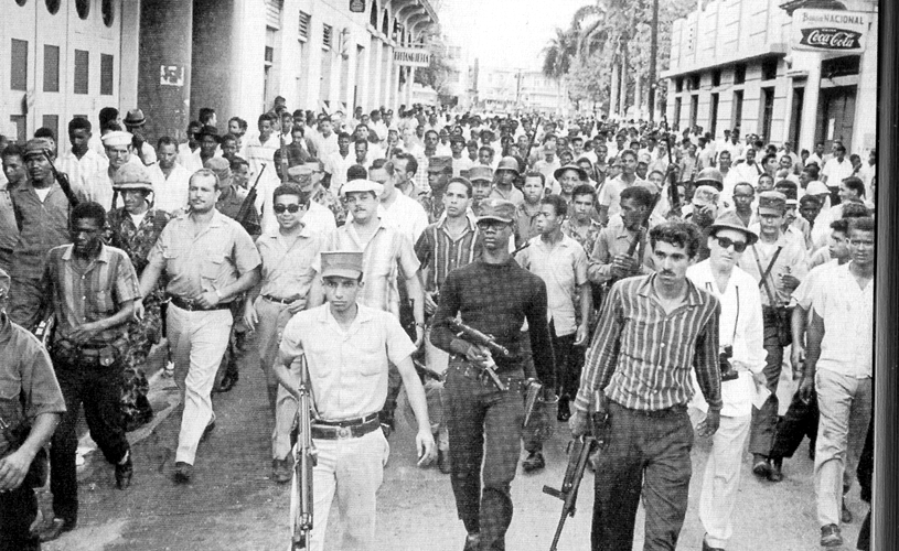 Civiles y militares patriotas lucharon hombro con hombro en contra de la bota imperial (1965)