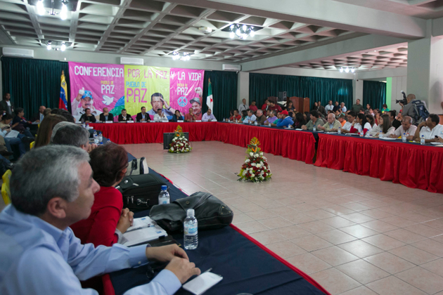 Conferencia Nacional de Paz. Centro de Convenciones Mucumbarila, Mérida