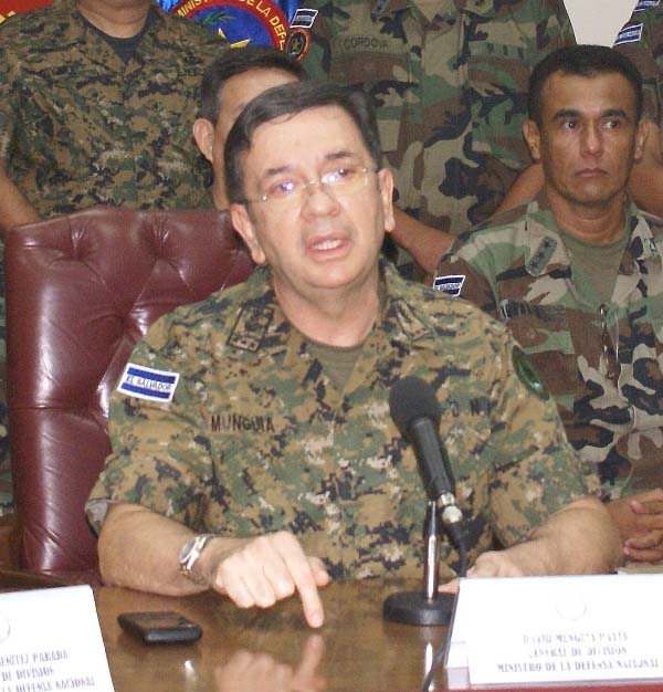 David Munguía Payés, ministro de Defensa de El Salvador