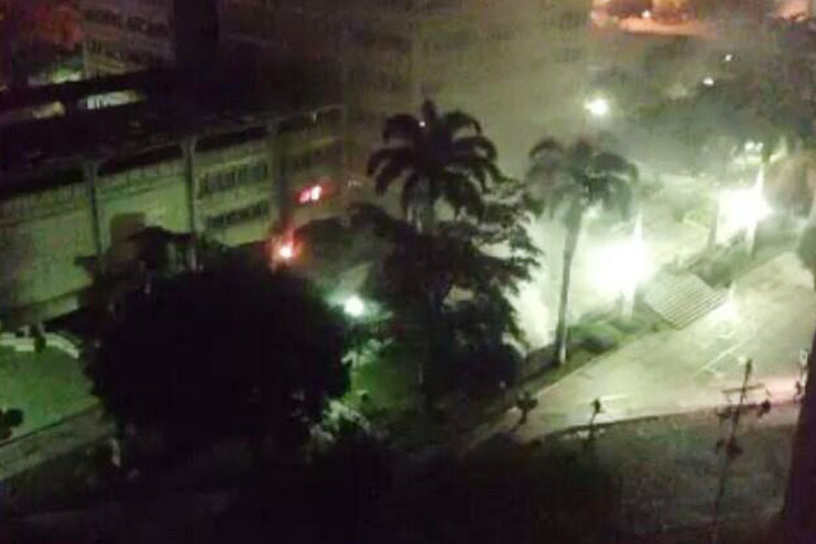 Más de treinta encapuchados atacaron Alcaldía de Girardot, Aragua