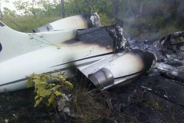 Jet ejecutivo Learjet 25, usado por narcotraficantes, fue obligado a aterrizar y destruido por la Fuerza Aerea Nacional Bolivariana en Apure.