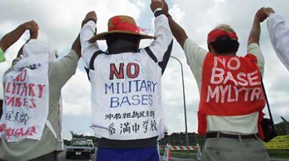 Protestas contra bases militares de USA en Okinawa, Japón