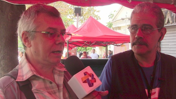 Gonzalo Gómez y Luis Salazar en el XII Aniversario de Aporrea.org en la Esquina Caliente de Caracas