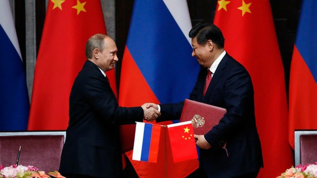 Los presidentes de Rusia y China, Vladimir Putin y Xi Jinping
