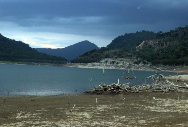 Represa 3 ríos en el estado Zulia
