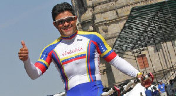 El ciclista paralímpico venezolano Víctor Garrido
