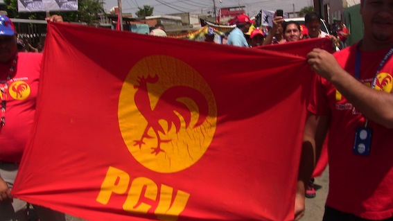 El partido del gallito presente en la marcha obrera y popular por el Control Obrero, en Barquisimeto