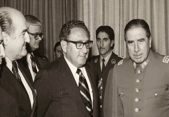 Kissinger y Pinochet.