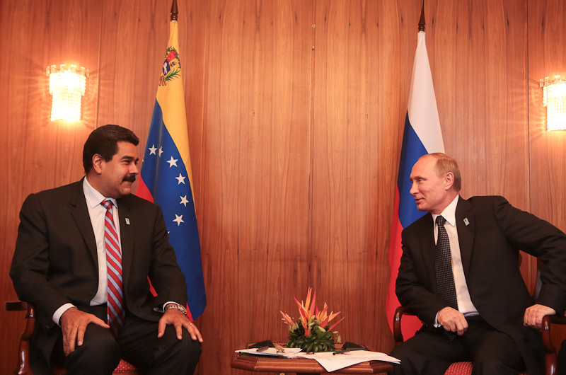 Los presidentes Nicolás Maduro y Vladimir Putin