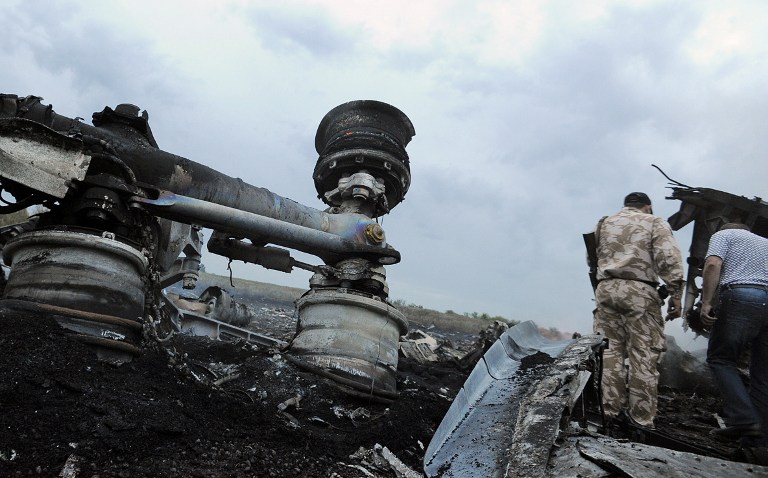 El Boeing 777 de Malaysia Airlines, fue derribado sobre el espacio aéreo de Ucrania, justo en la zona de combate entre los rebeldes pro rusos y el ejército Ucraniano.