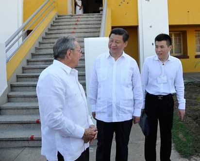 Xi Jinping y Raúl Castro en el Cuartel Moncada