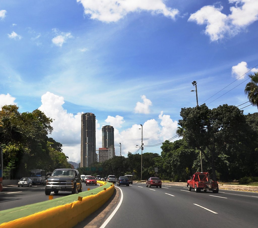 Autopista Francisco Fajardo, Caracas (referencial)