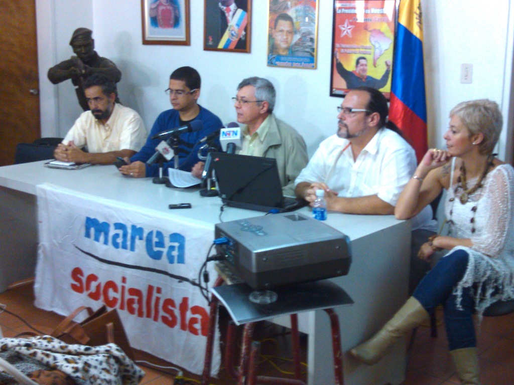 Panel de la rueda de prensa en la Coordinadora Simón Bolívar