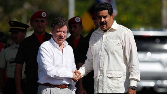 Los presidentes de Venezuela y Colombia, Nicolás Maduro y Juan Manuel Santos