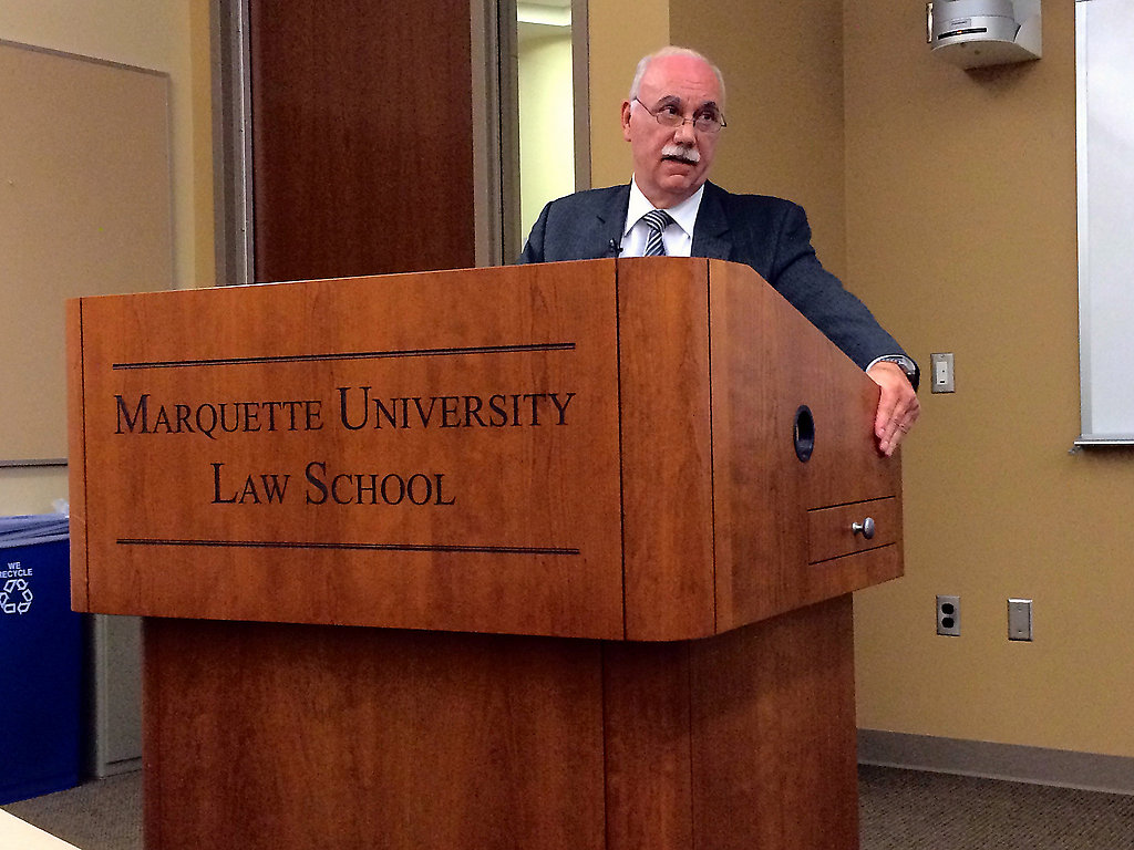 Clase magistral en la escuela de derecho de "Marquette University"