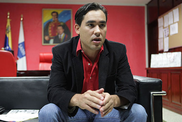 Dante Rivas, Autoridad Nacional en Trámites Públicos