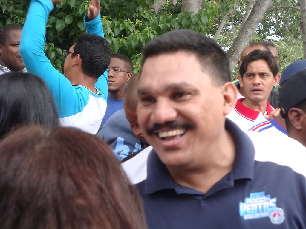 Frank Quijada, “estamos resteados con nuestro presidente Nicolás Maduro”, insistió y solicitó apoyo del jefe de Estado “porque Lorenzo Mendoza no quiere discutir la Convención Colectiva de los trabajadores”.