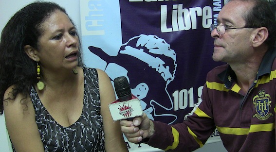 Ramón Martínez entrevistando a Arlenis Aguilera en Cabalgando por América en Radio Zamora Libre 101.9 FM